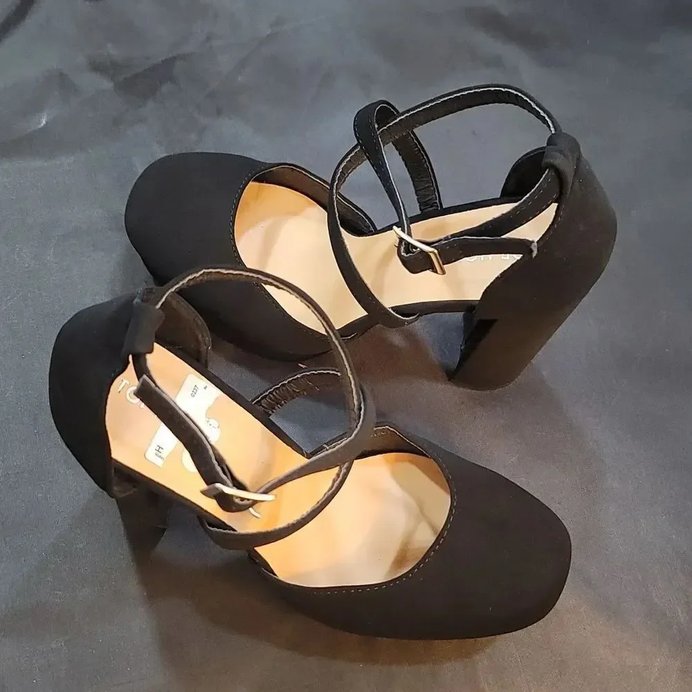 BRAND NEW TOP MODA JANE CRISS-CROS STRAP PLATFORM PUMP